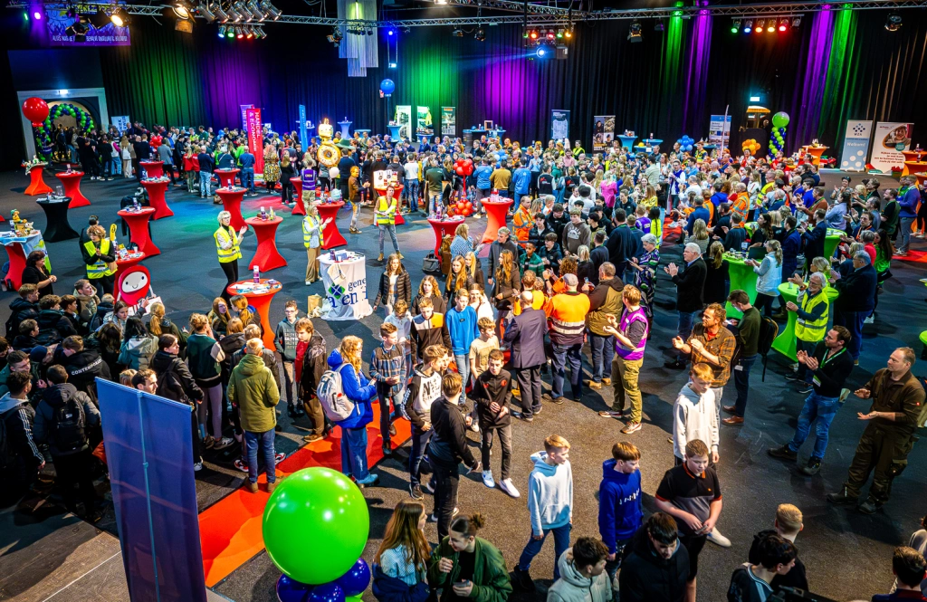 VMBO doet ertoe: Beroepenfeest On Stage groot succes